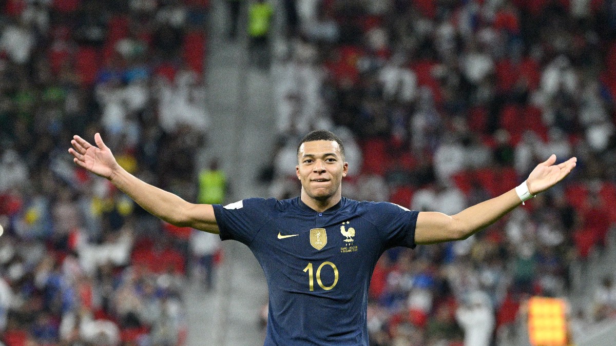 World Cup Golden Boot Odds: Kylian Mbappe Odds-On Favorite to Total Most Goals article feature image
