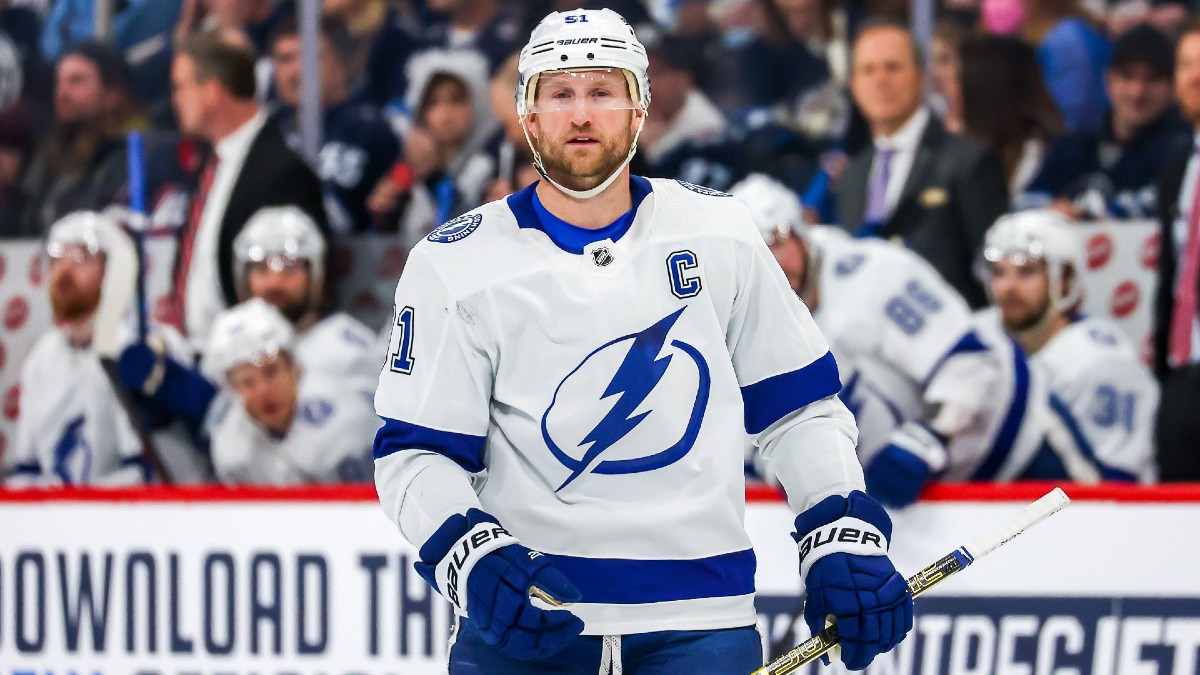NHL Odds, Preview, Expert Prediction: Blue Jackets vs. Lightning (January 10) article feature image