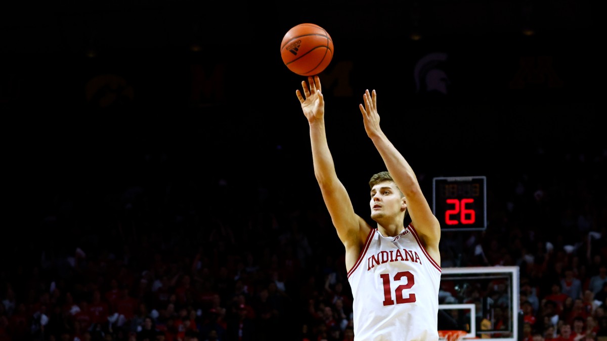 Indiana vs. Iowa Odds, Picks | College Basketball Betting Guide article feature image
