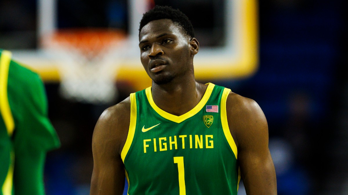 College Basketball Pick & Roll: McGrath & Calabrese’s 4 Saturday Picks, Including Arizona vs. Oregon & UAB vs. Louisiana Tech article feature image