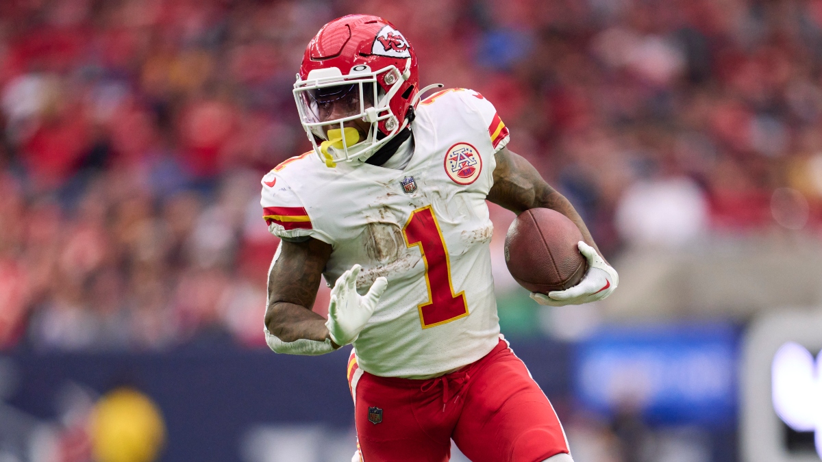 Chiefs vs Raiders Player Props: Expert Betting Jerick McKinnon Receptions article feature image