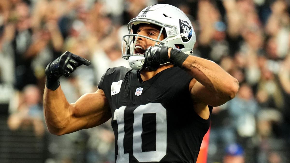 Chiefs vs Raiders Player Props: Expert Projection on Mack Hollins article feature image