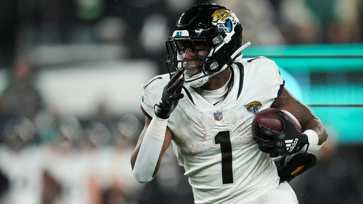Travis Etienne Player Props: Expert Bet on Receptions in Jaguars vs Chiefs article feature image