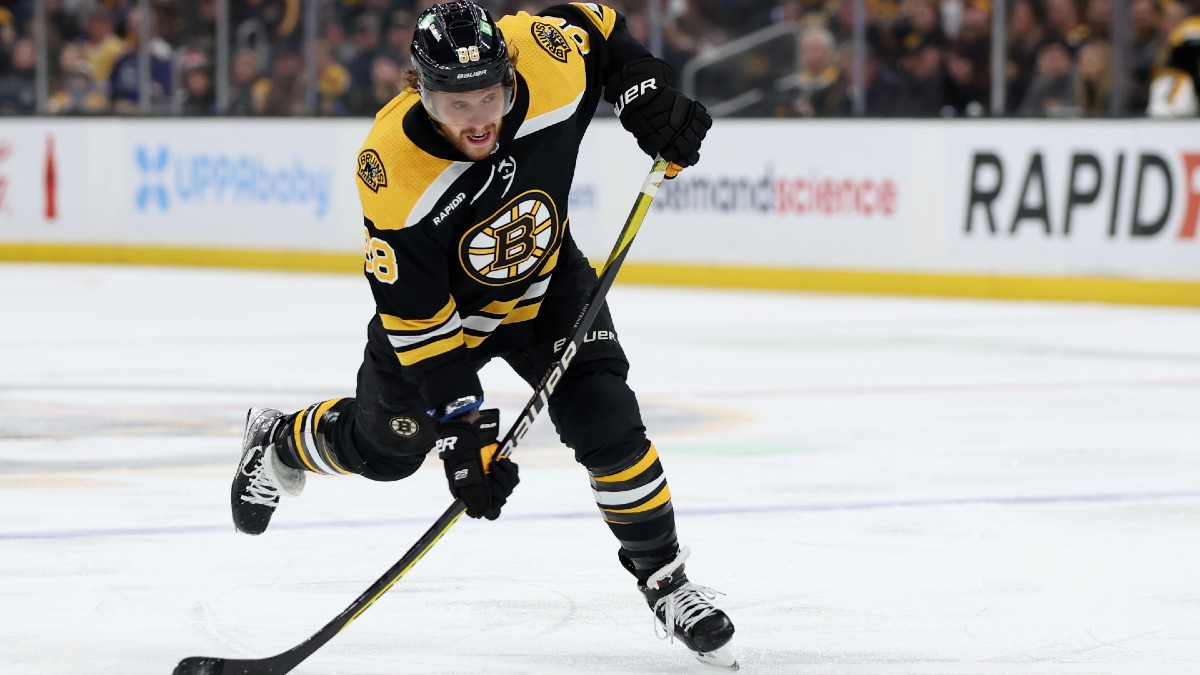 NHL Odds, Preview, Expert Pick & Prediction: Maple Leafs vs. Bruins (Thursday, April 6) article feature image