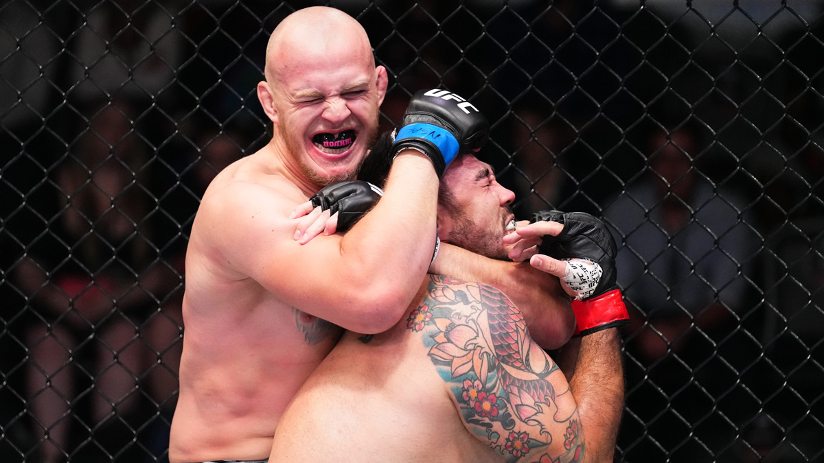 UFC Vegas 68 Odds, Pick & Prediction for Derrick Lewis vs. Sergey Spivak: How to Bet ‘Polar Bear’ in Main Event (Saturday, February 4) article feature image