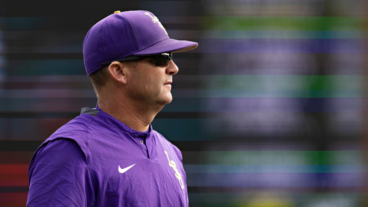 Who will LSU baseball play in the 2023 College World Series?