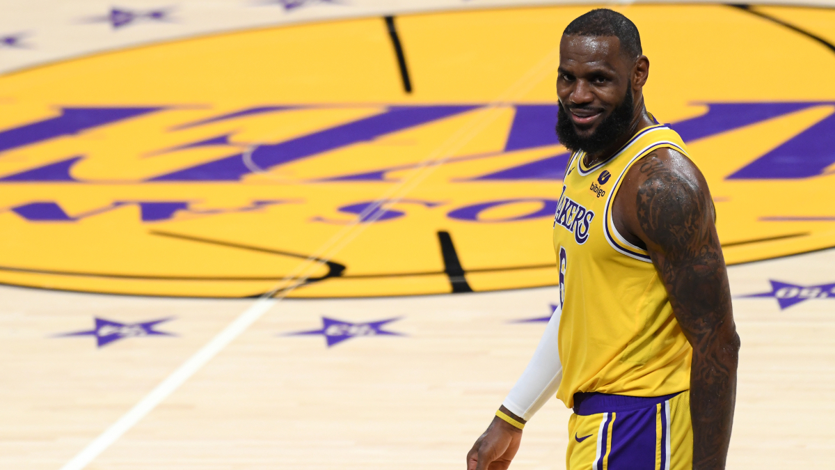 Thunder vs Lakers Props: How to Bet LeBron James Points article feature image