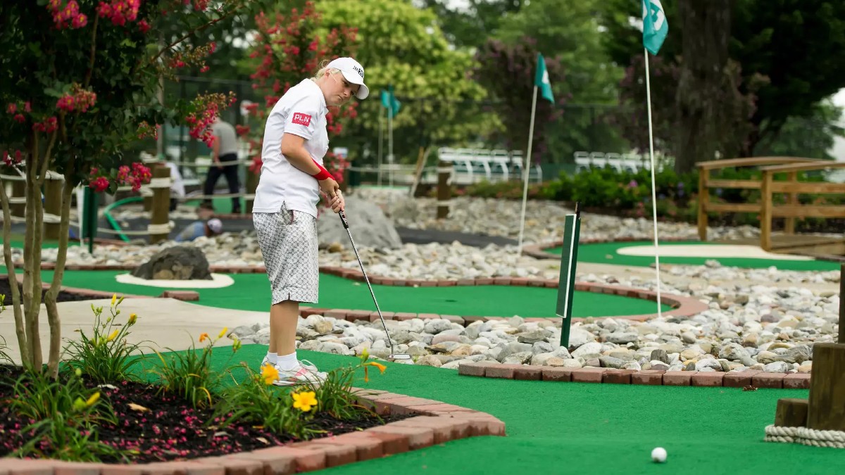 The Newest Sport For Betting? It’s Mini Golf — And Here’s How article feature image