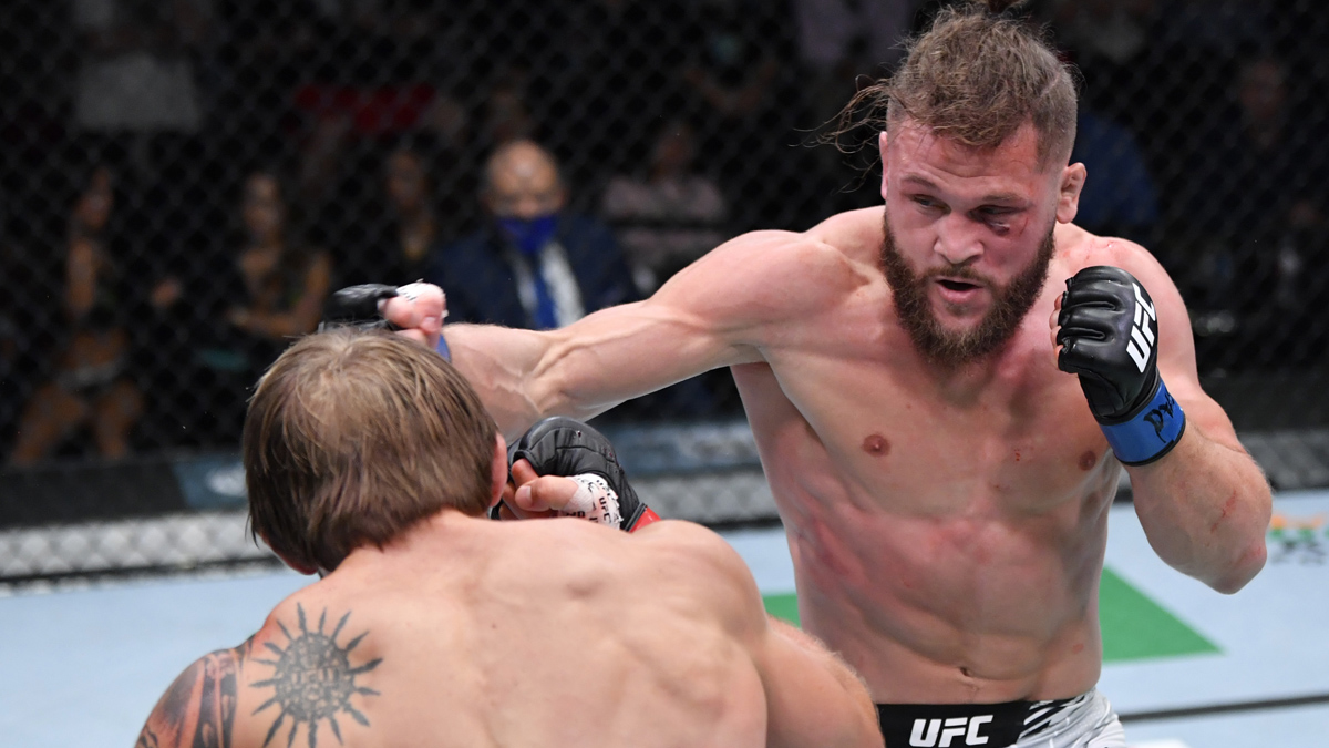 UFC 286 Odds, Picks, Projections: Our Best Bets for Edwards vs. Usman, Gaethje vs. Fiziev, Vettori vs. Dolidze, More (Saturday, March 18) article feature image