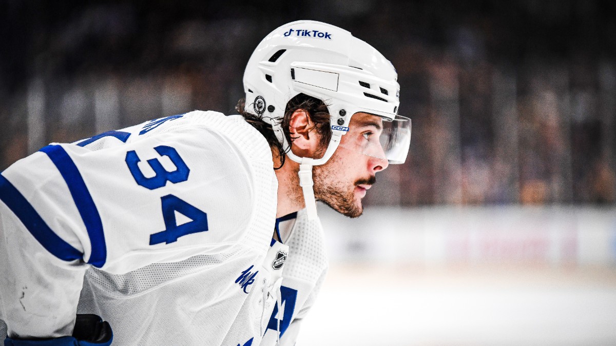 NHL Odds, Picks: Maple Leafs vs Lightning Game 4 Prediction article feature image