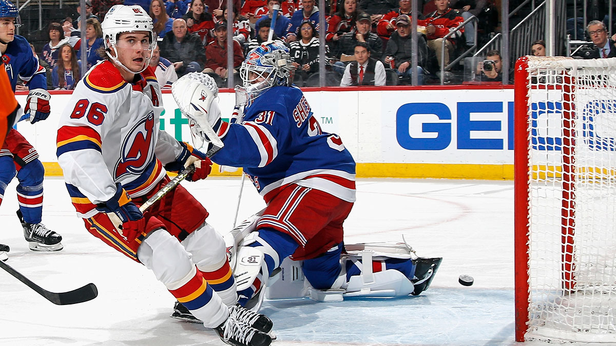 NHL Odds, Picks: Rangers vs. Devils Game 1 Preview article feature image