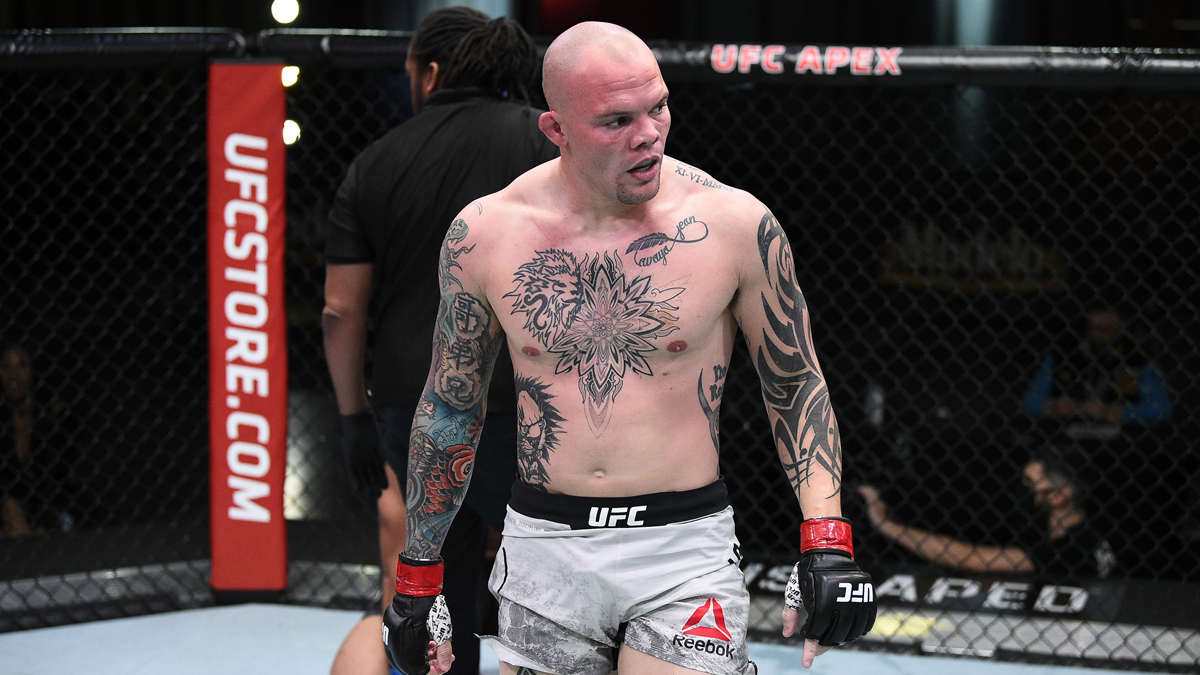 Anthony Smith vs. Johnny Walker Odds, UFC Picks & Predictions: The Right Side of a Volatile Pick’em (May 13) article feature image