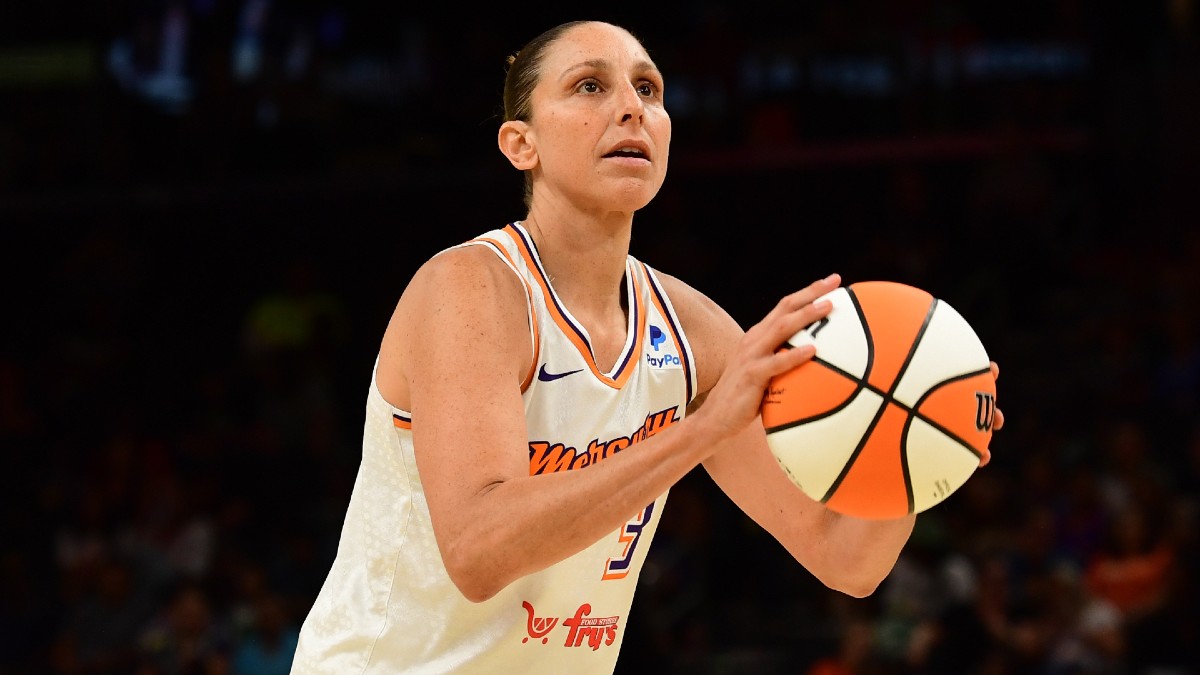 WNBA PrizePicks | Courtney Vandersloot, Diana Taurasi, Chiney Ogwumike, More (Friday, May 19) article feature image