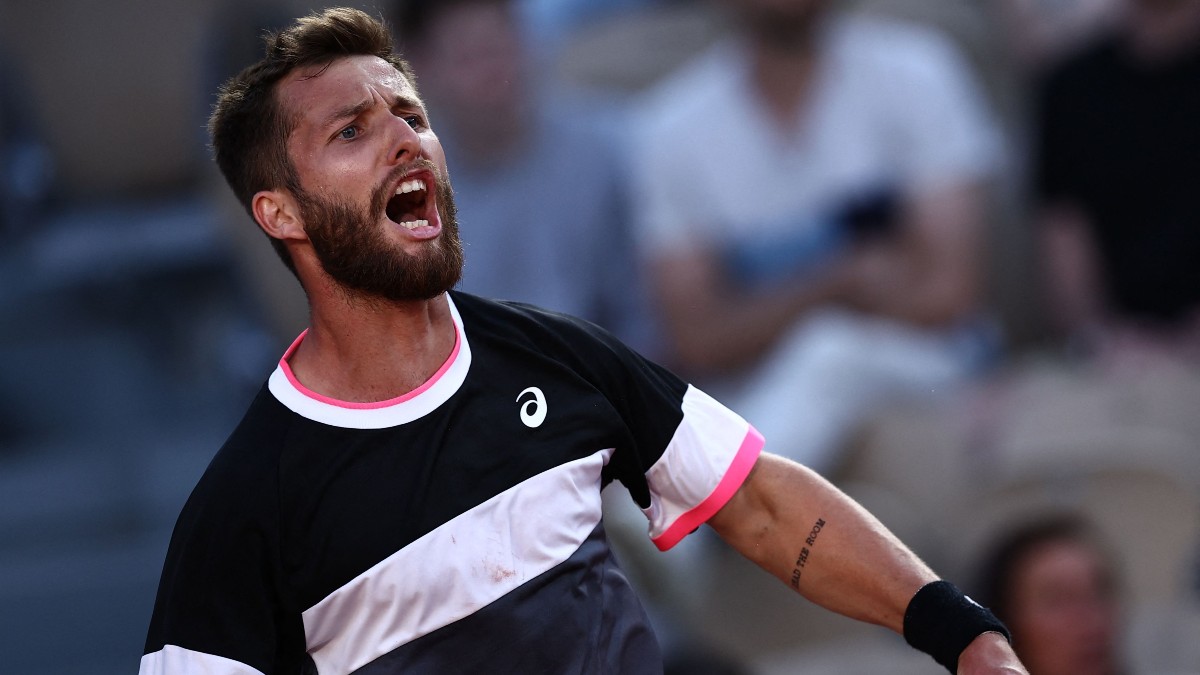 Day 4 French Open Previews | Best Bets For Moutet vs Rublev, Pouille vs Norrie article feature image