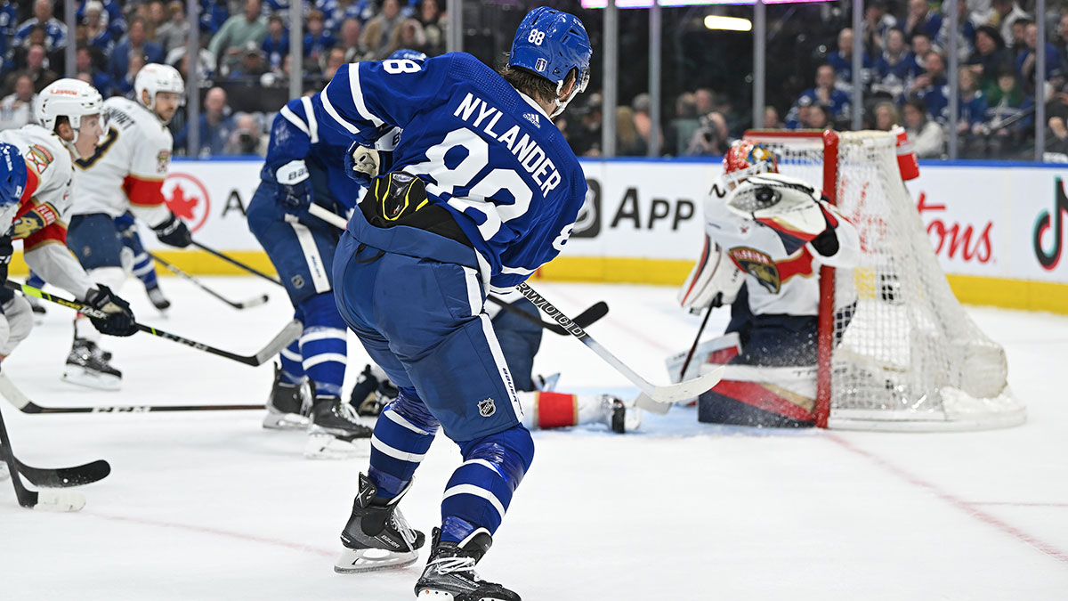 NHL Player Props Odds, Best Bets: Expert Picks for William Nylander, Roope Hintz article feature image