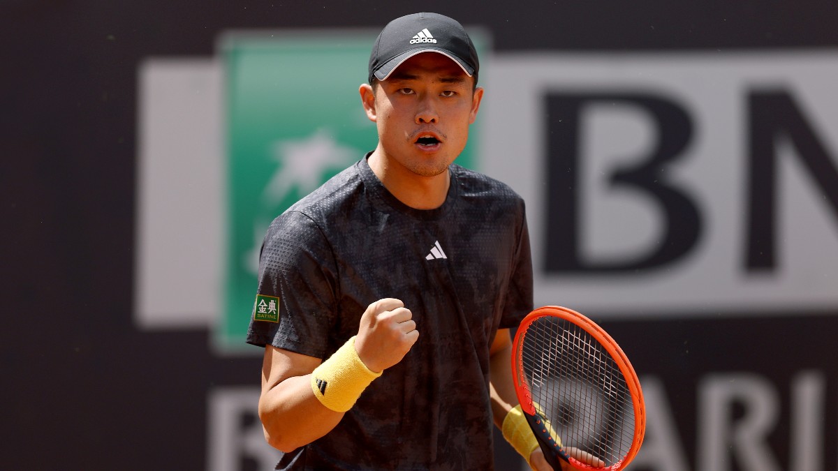 French Open Odds, Picks, Predictions For Paire vs Norrie, Bautista Agut vs Wu article feature image