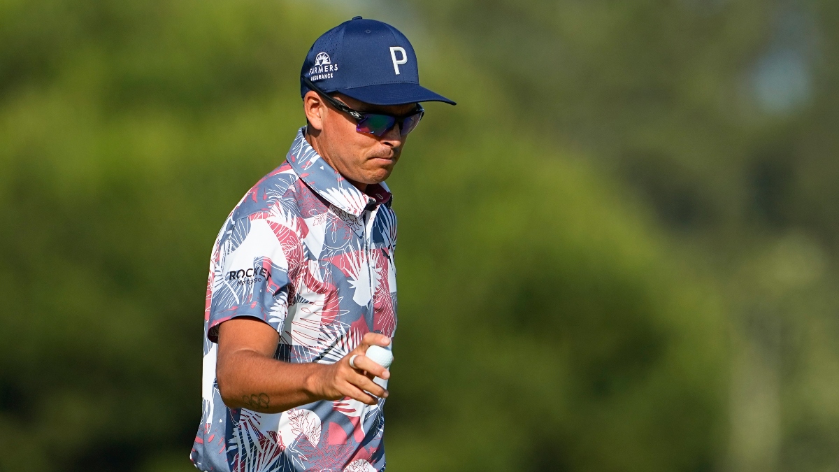 Get a $50 Bonus if Your Golfer Makes 1+ Birdie!