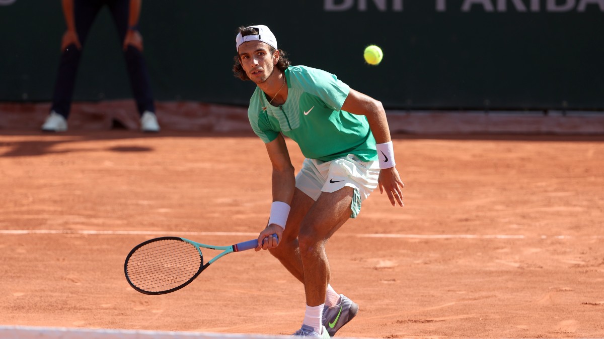 Third Round French Open Predictions: Fognini & Musetti to Continue Good Roland Garros Form article feature image