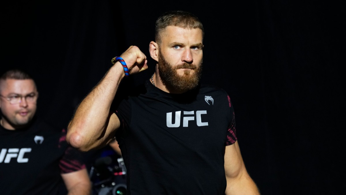 UFC 291 Market Report: How Sharps Are Betting Gaethje vs. Poirier, Blachowicz vs. Pereira & More article feature image