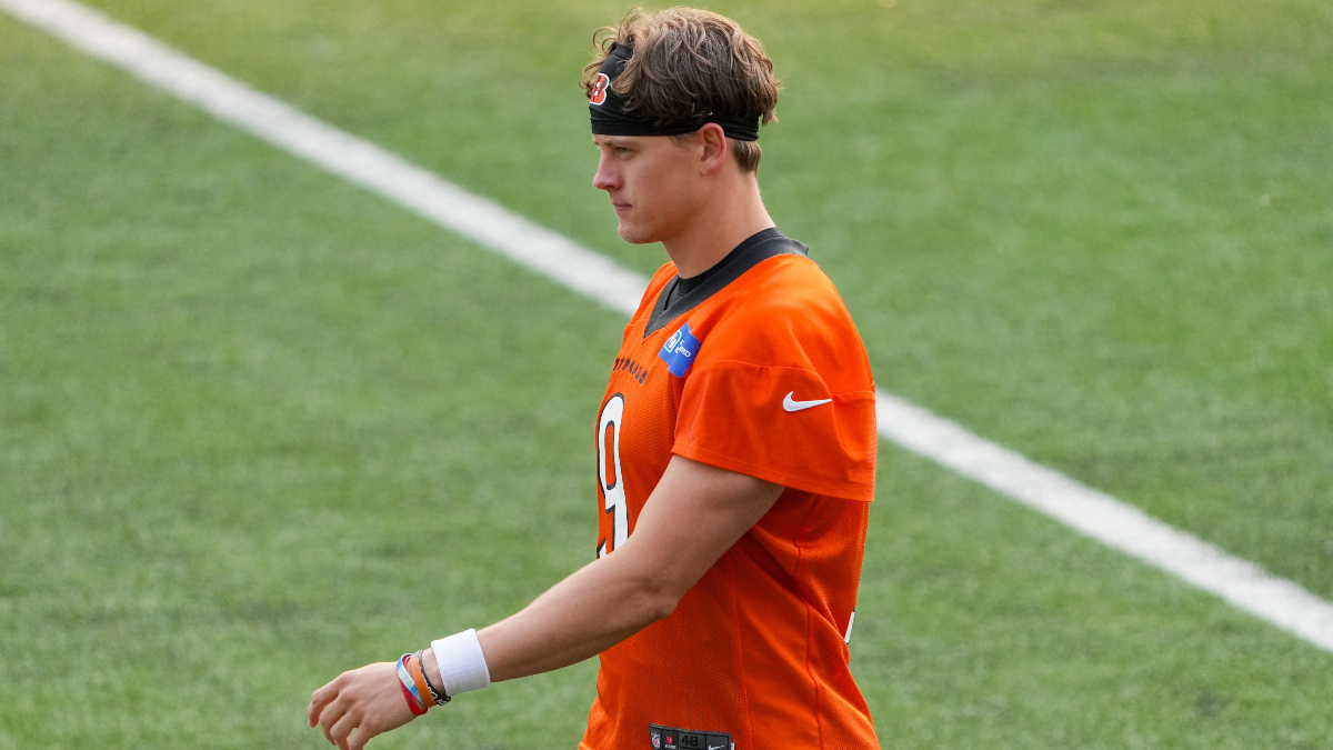 Joe Burrow Injury Update: Bengals QB Will Miss ‘Several Weeks’ With Calf Strain article feature image