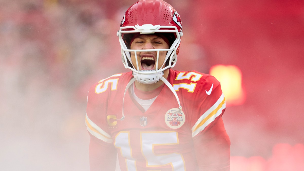 NFL Predictions Saturday | Chiefs vs. Cardinals Expert Picks article feature image