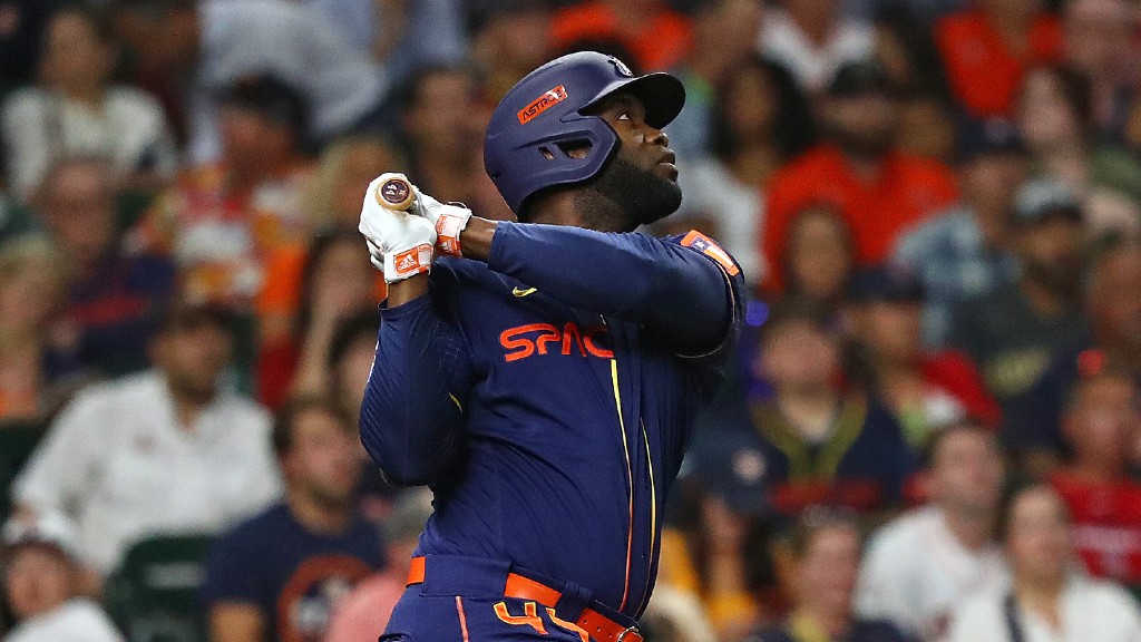 MLB Home Run Props Friday | Picks, Odds for Corey Seager, Yordan Alvarez & More (Friday, September 15) article feature image