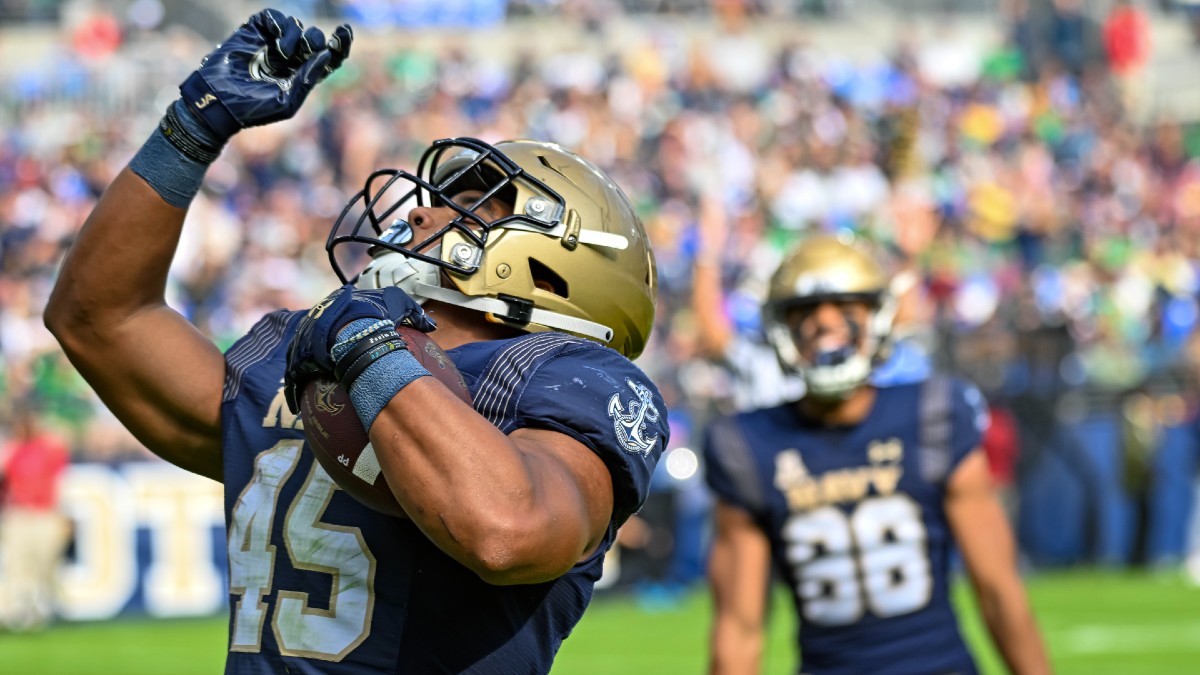 Navy vs Notre Dame Odds, Picks | How to Bet 2023 College Football Opener article feature image