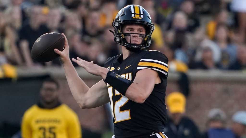 NCAAF Odds, Picks for Middle Tennessee vs. Missouri article feature image