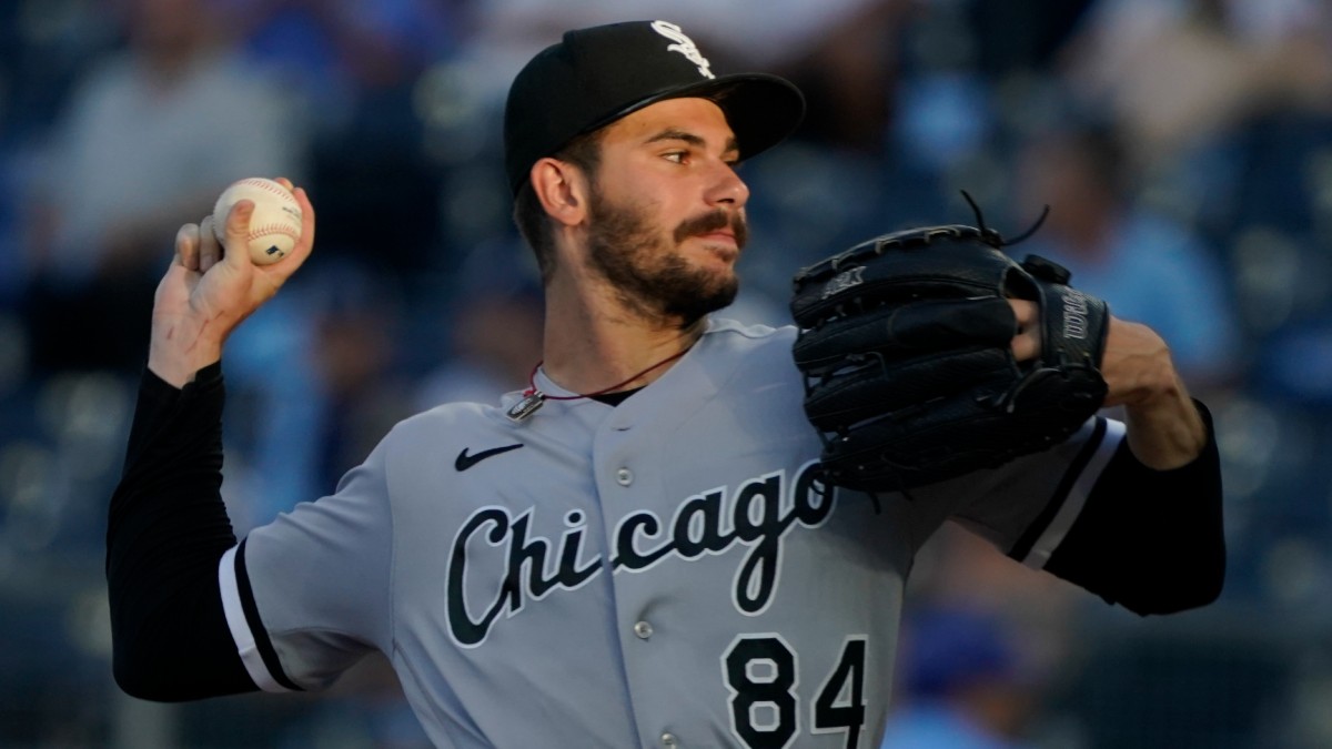 MLB NRFI Odds Today | Custom Bet for Dylan Cease, Freddy Peralta (Tuesday, September 12) article feature image