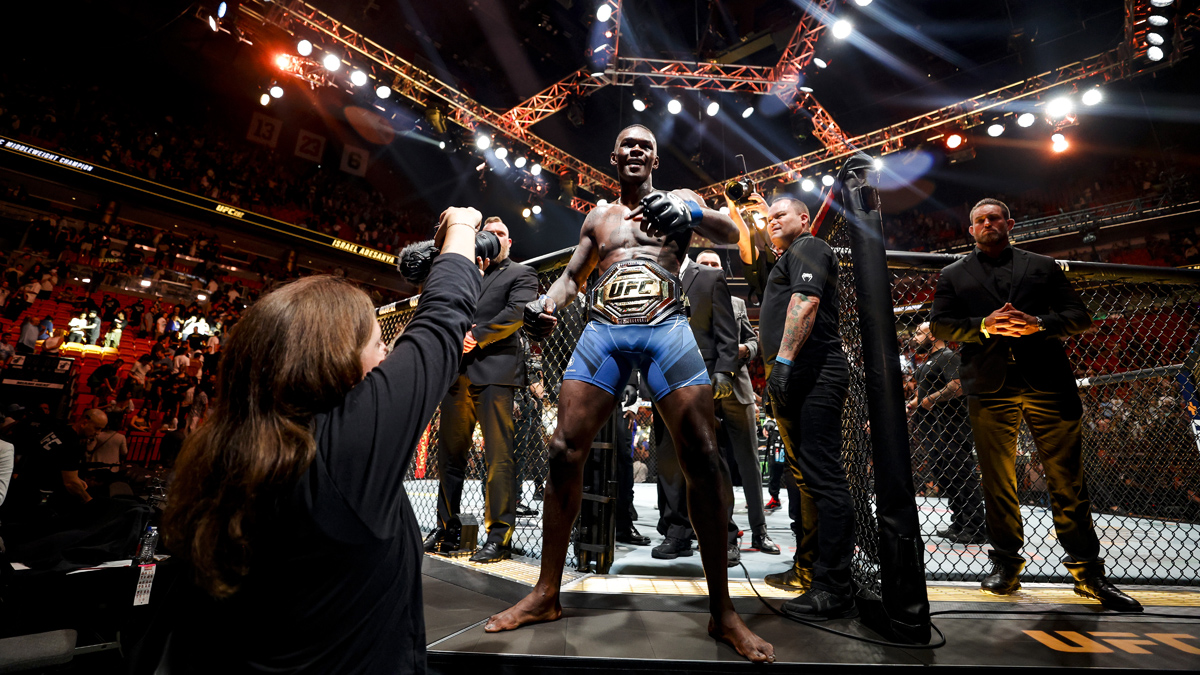UFC 293 Odds: Updated Betting Lines for Israel Adesanya vs. Sean Strickland (Saturday, September 9) article feature image