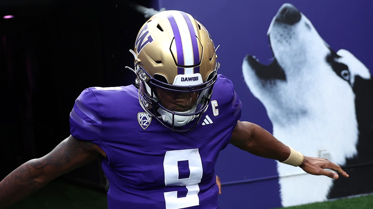 Oregon vs Washington Over/Under Pick | NCAAF Projections Best Bet Saturday Week 7 Image