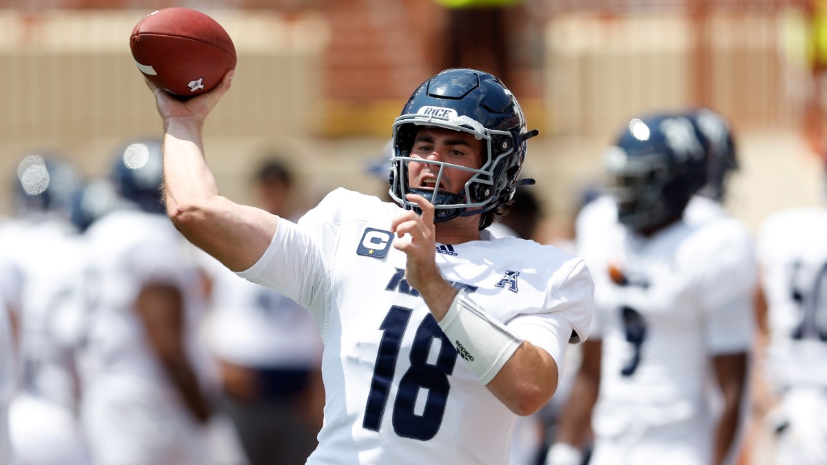 College Football Odds, Picks for Houston vs Rice article feature image