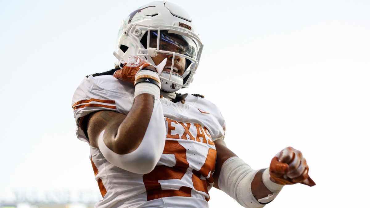 NCAAF Odds, Picks, Predictions for Kansas vs. Texas article feature image