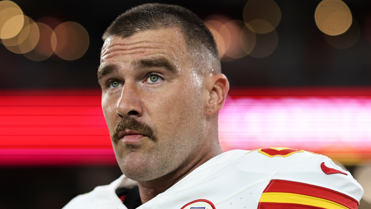 Travis Kelce Questionable for Lions vs. Chiefs: How Odds Are Moving, Kelce Injury Updates article feature image