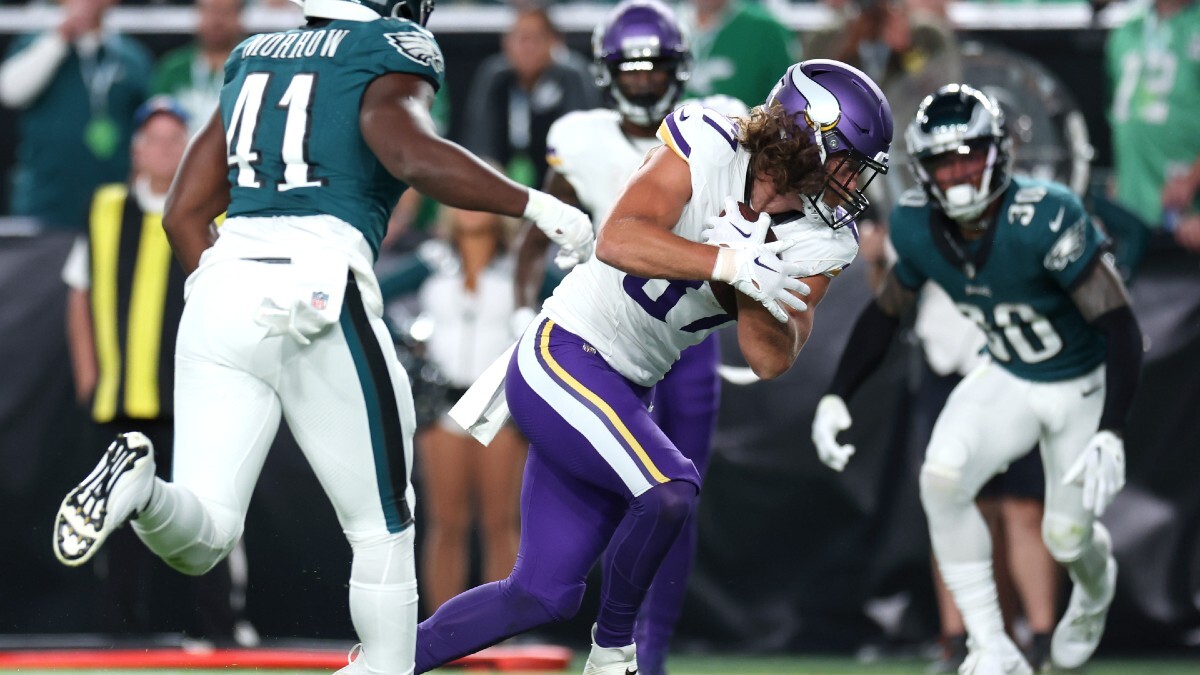 Eagles vs Vikings Score: Late TD Makes Huge Difference Against the Spread article feature image