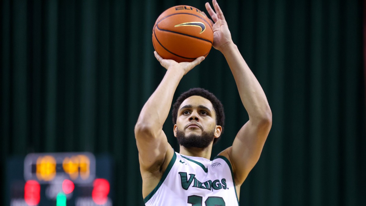 College Basketball Odds, Picks, Futures: 2023-24 Horizon League Betting Preview article feature image