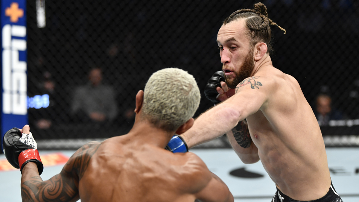 UFC 294 Odds, Pick & Prediction for Javid Basharat vs Victor Henry: Take Flier on Massive Upset? (Saturday, October 21) article feature image