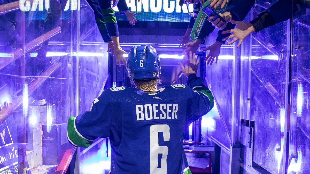 NHL Predictions | Canucks vs Flyers, Stars vs Golden Knights Lead Tuesday’s Top Picks (Oct. 17) article feature image