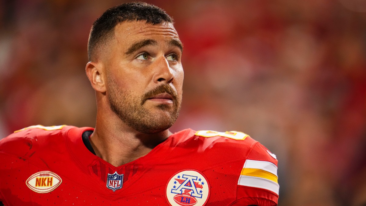 Travis Kelce Player Props: How Has Chiefs TE Performed With Taylor Swift in Attendance? article feature image