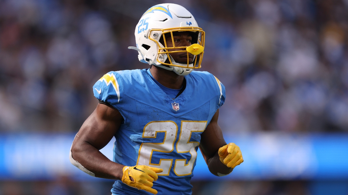 Bears-Chargers Player Prop: Expert Under on Joshua Kelley article feature image