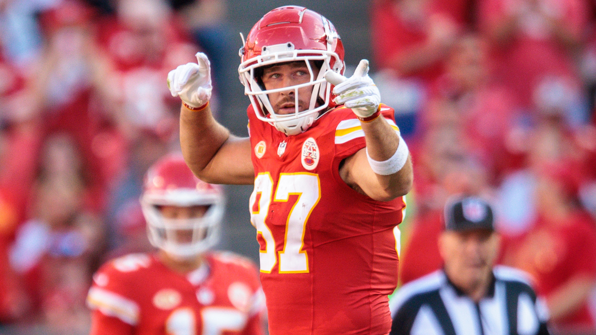 Travis Kelce Goes Over Props Before Halftime With Taylor Swift in Attendance Image