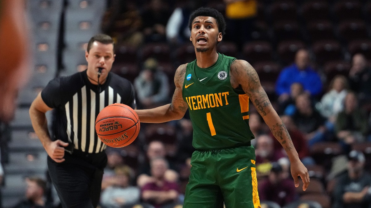 UMass Lowell vs. Vermont Odds, Pick: Wiseguys Steaming Saturday’s Over/Under article feature image