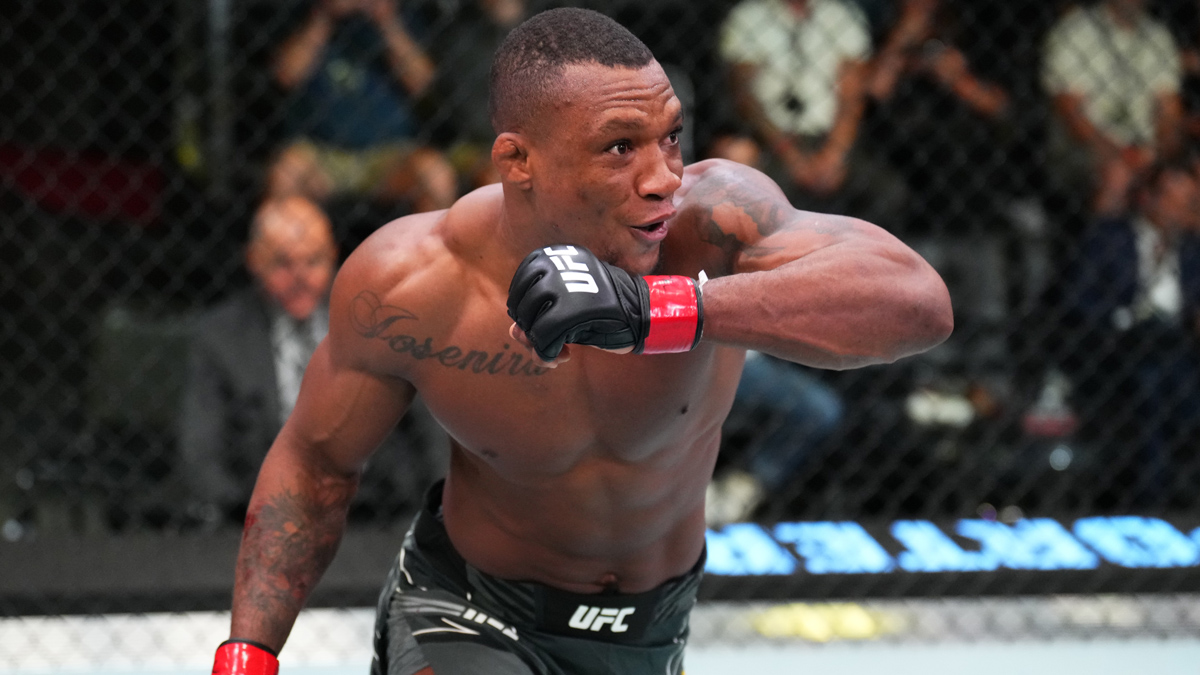 UFC Sao Paulo Odds, Pick & Prediction for Jailton Almeida vs Derrick Lewis: How to Bet Heavyweight Main Event (Saturday, November 4) article feature image