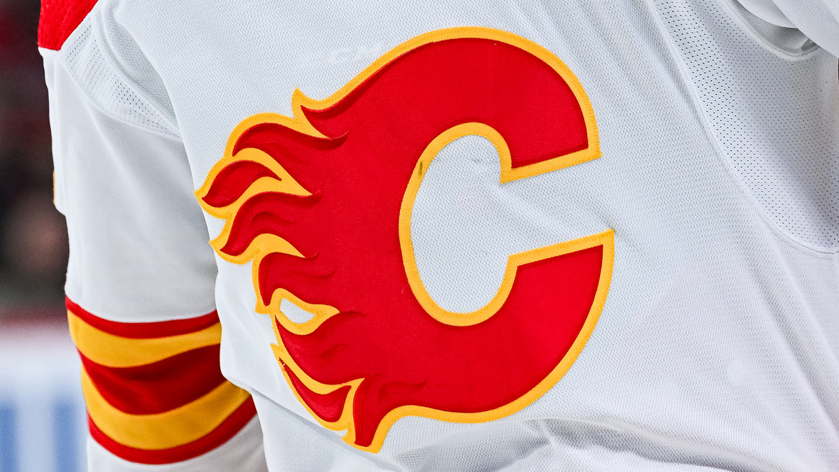Canucks vs Flames Odds, Pick: NHL Preview & Prediction (Thursday, November 16) article feature image