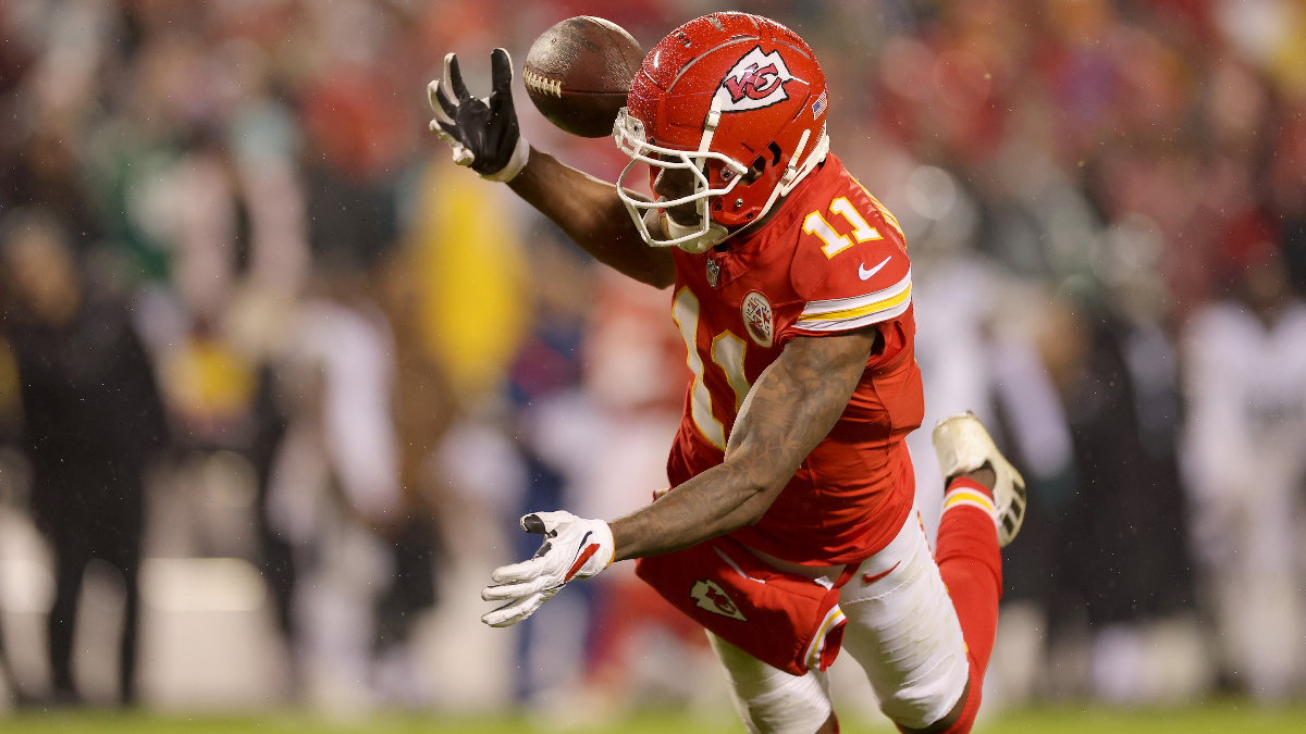 Brutal Drops Cost Chiefs, Public Bettors Big on Monday Night Football article feature image
