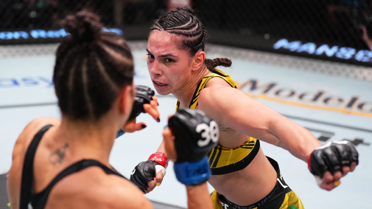 UFC 296 Odds, Pick & Prediction for Casey O’Neill vs. Ariane Lipski: Bet This Big Plus-Money Total (Saturday, December 16) article feature image