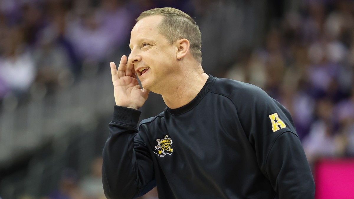 Wichita State vs Kansas Odds, Pick for Saturday article feature image