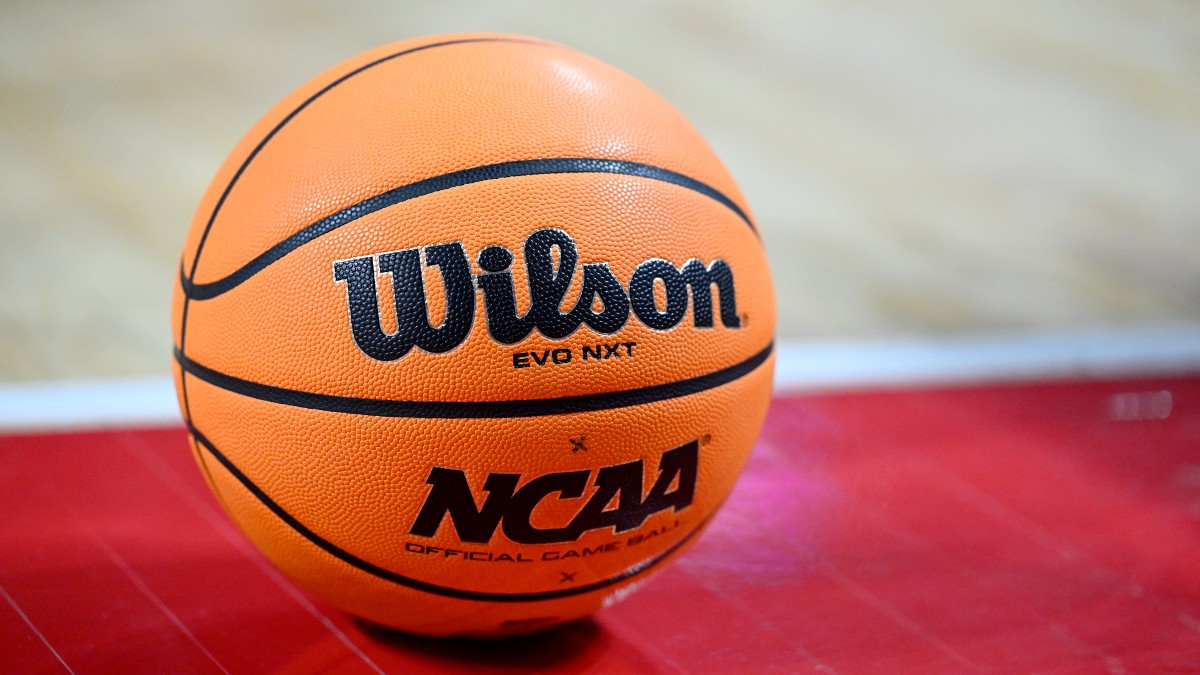 College Basketball Best Bets for Monday article feature image