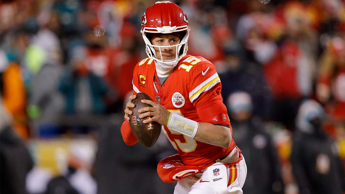 Chiefs vs. Bills Betting Trends: Patrick Mahomes’ Excellent Record as an Underdog article feature image