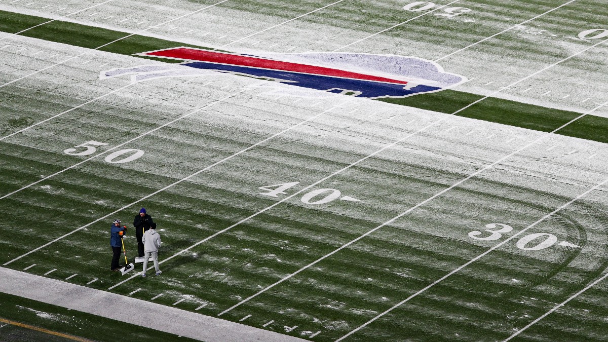 Steelers vs Bills Odds | Over/Under Jumps After Game Postponed to Monday article feature image